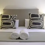 Newly Renovated 3 Bed Apartment With Splashpool - 2283