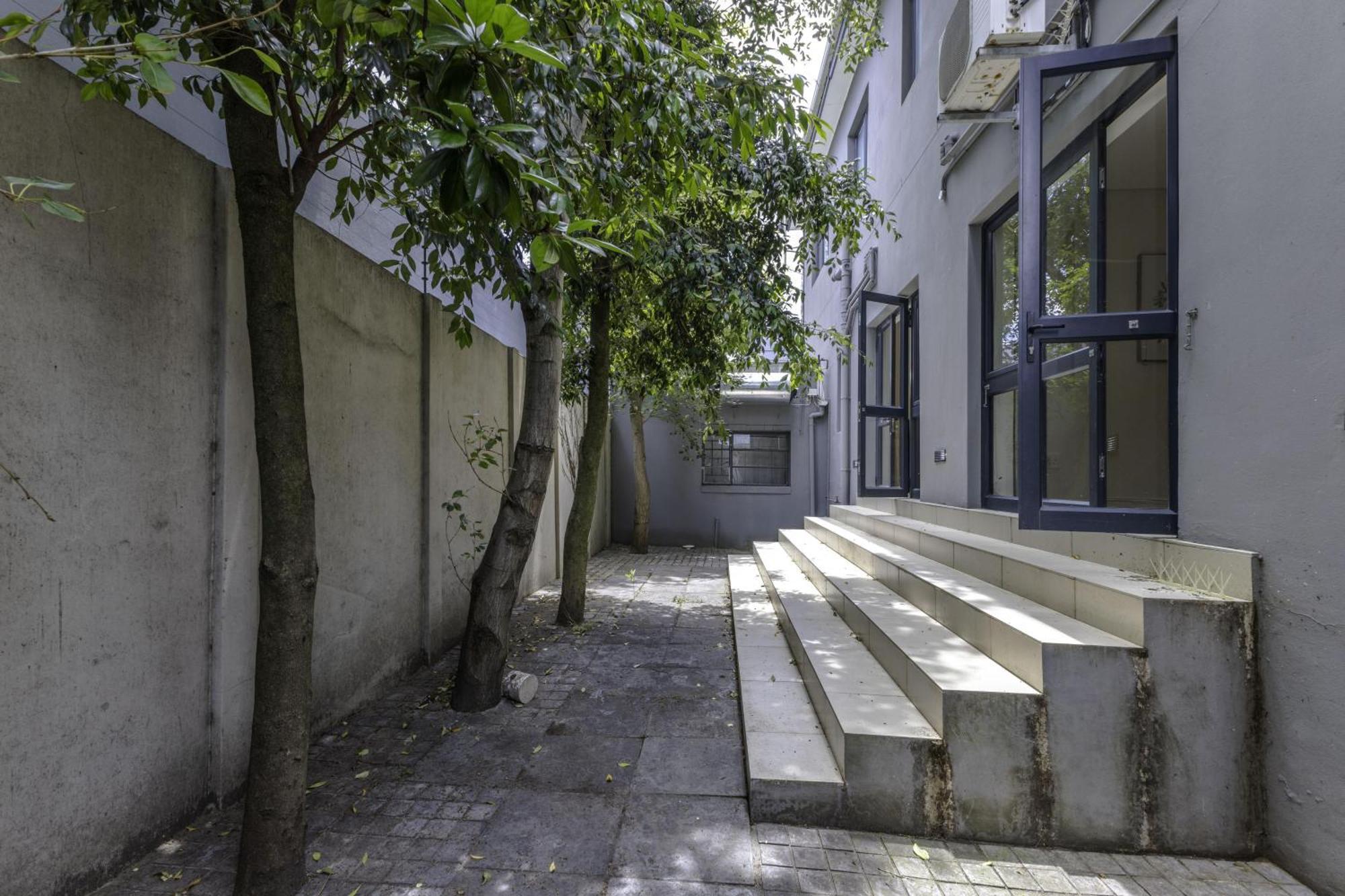 Newly Renovated 3 Bed With Splashpool - 2283 * Cape Town